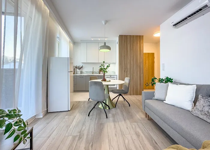 Krakowska Oaza Komfortu - Apartament Premium z Garażem